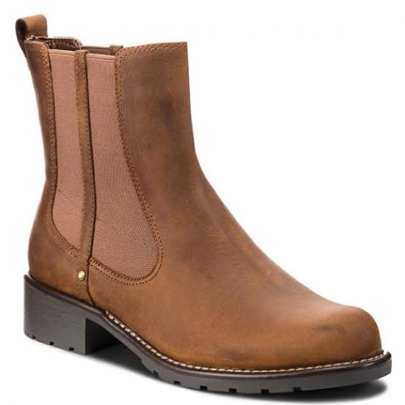 CLARKS boots - Picture 1 of 5